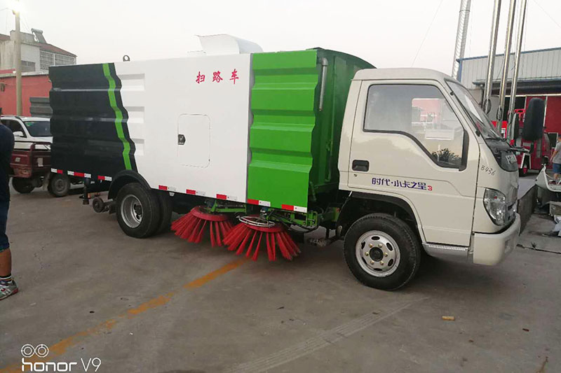 掃路車(chē)